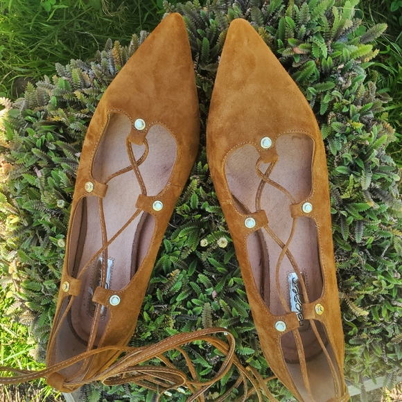 Halogen leather flats